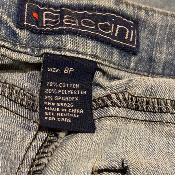 Baccini Cropped Jeans - Picture 6 of 13